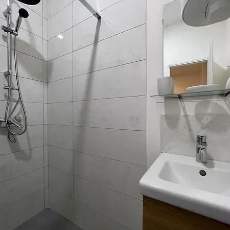 Apartment Le Nid De - 350 M Hopital Montereau-faut-Yonne
